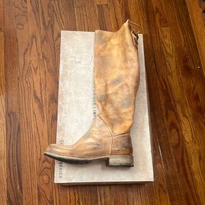 Preloved bed Stu Manchester wide calf boots, size 9.5. Tan